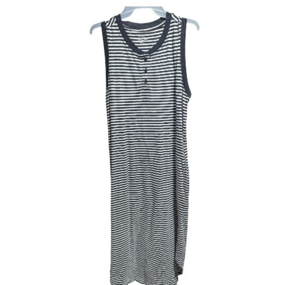 Time And Tru women's henley dress size Medium (8-10) Black White Stripe W-274